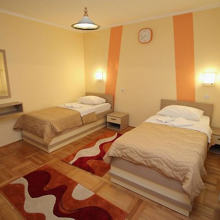 Hotel Extra Lion Md Ниш Номер фото