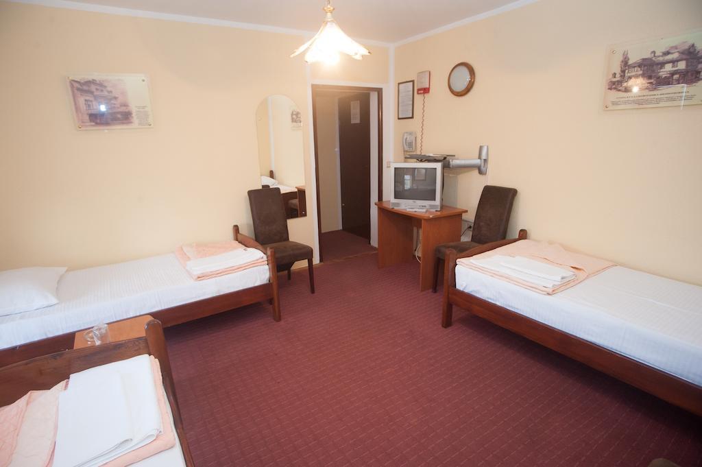 Hotel Extra Lion Md Ниш Экстерьер фото