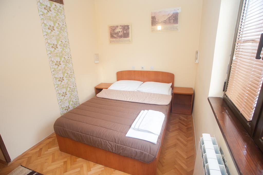 Hotel Extra Lion Md Ниш Номер фото