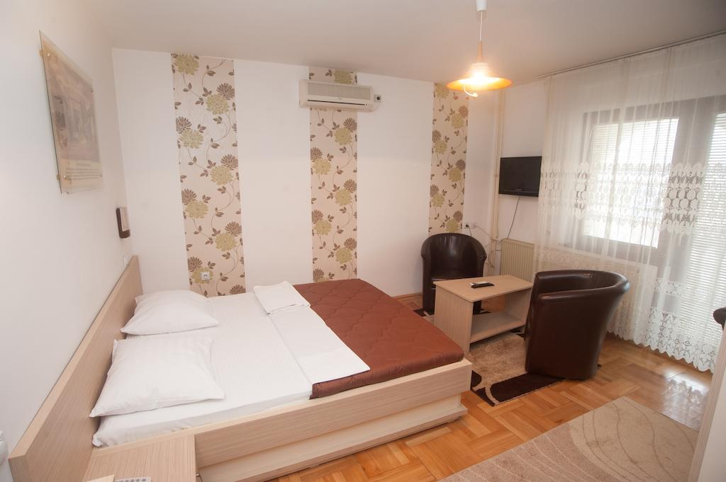 Hotel Extra Lion Md Ниш Номер фото