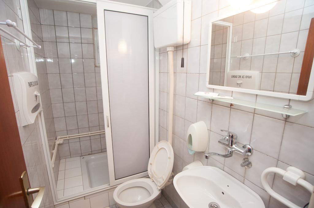 Hotel Extra Lion Md Ниш Номер фото